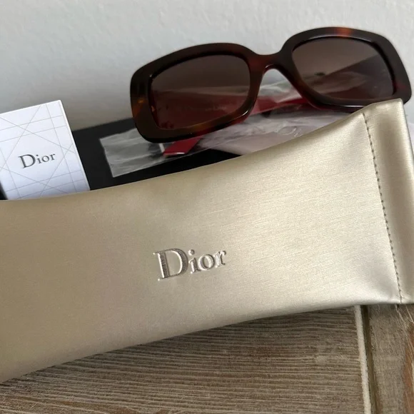Dior Women's Burgundy Sunglasses - Picture 2 of 5